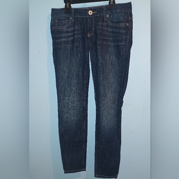 Guess Jeans - Picture 4 of 13